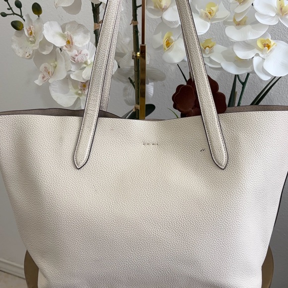 Coach Cream Tote Bag with Brown Accent - Picture 9 of 12
